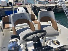2022 Beneteau Flyer 6