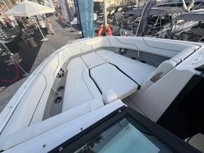 2025 Regal LS6 bowrider 14