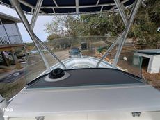 2004 Boston Whaler 240 Outrage