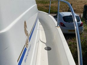 Beneteau Antares 620 With Road Trailer - Side Deck