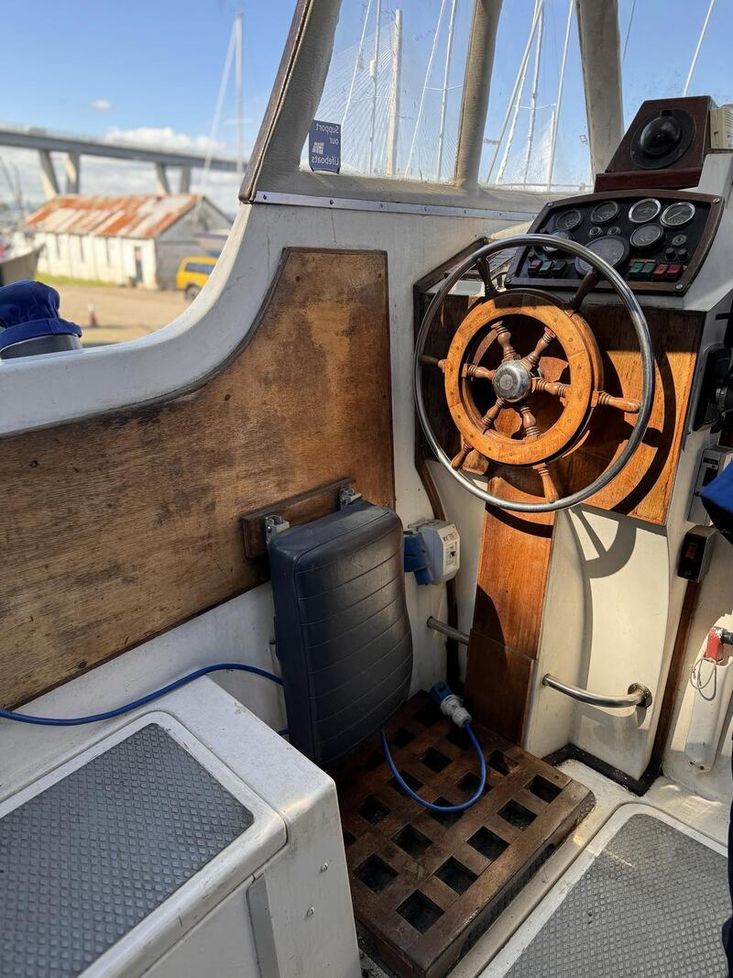 Meridian 30 Boats for sale Scotland, Meridian boats for sale, Meridian