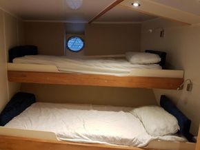 Forward accomodation 4 berth with en suite