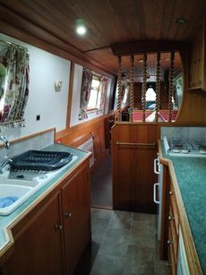 70ft NARROW BOAT LIVE ABOARD.