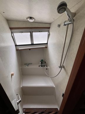Fwd shower