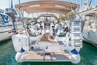 2017 Jeanneau Sun Odyssey 349