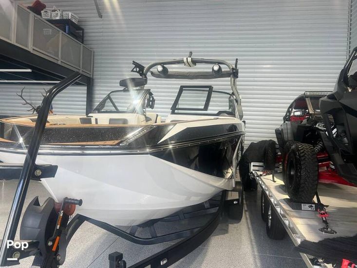 2019 Correct Craft super air nautique g25