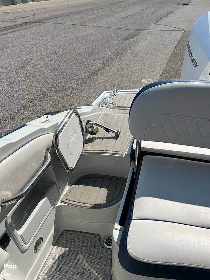 2021 Crownline 255 xss