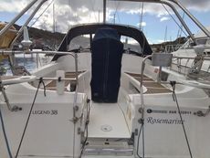 Hunter Legend 38 2007 bilge keel Perfect