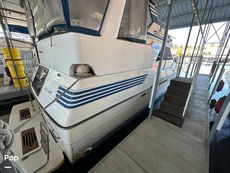 1986 Sea Ray 410 AFt Cabin