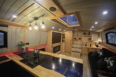 BESPOKE BOAT CO 65ft WIDEBEAM