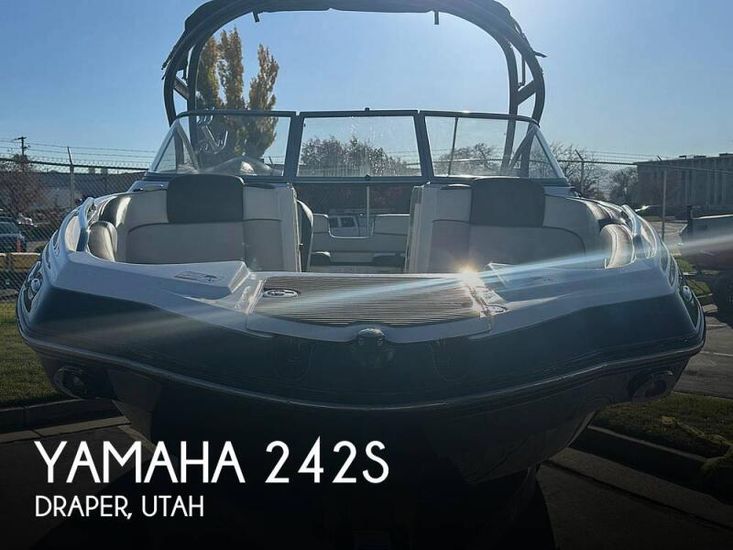 2013 Yamaha 242 s