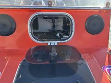 Tornado 10M Super CAT 4 Charter Seafaris 12+2