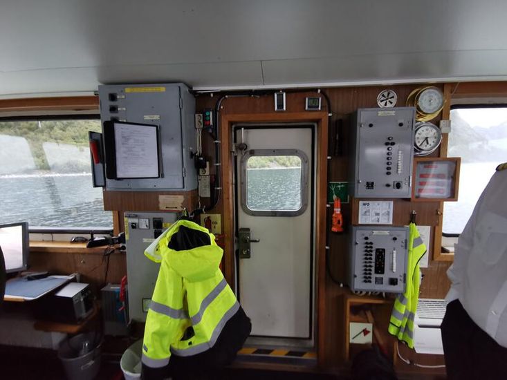 RO -RO Car Ferry with 300 tonn deck cargo