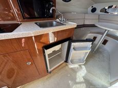2007 Regal 2665 Commodore