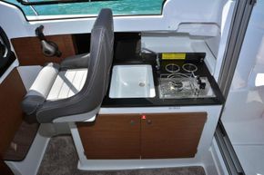 Jeanneau Merry Fisher 695 - starboard side galley