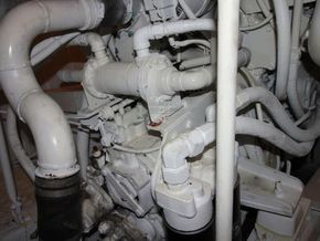 Astondoa 58 GLX  - Engine