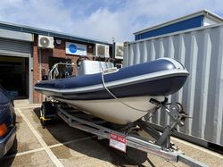 5.85m RIB new tubes and engine !!