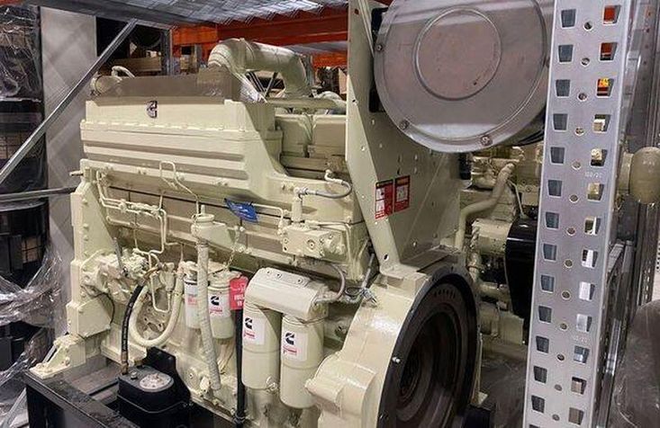 640 HP CUMMINS KTA19-M3 RECON MARINE ENGINES