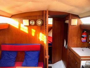 Cobra 750 Bilge keels - Looking Forward