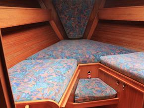 Hood 38 Mk II - Forward Cabin