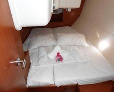 Oceanis 37