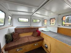 Lambon Hull Ltd Dutch Barge