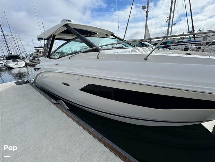 2021 Sea Ray 320 sundancer