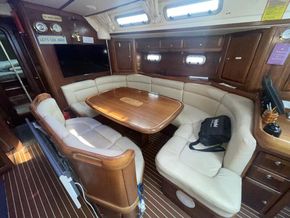 Bavaria 47 Exclusive - Saloon