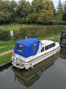 24' aft cockpit cruiser