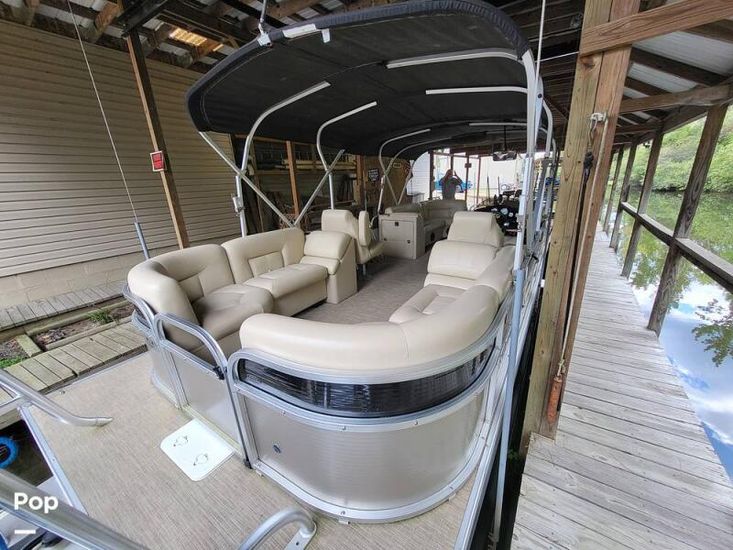 2017 Bimini 252 island breeze