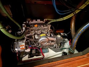 Compromis C34  - Engine