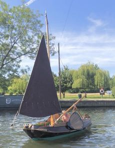Dutch Tjotter - with red sails