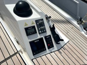 2020 Bavaria C42 12