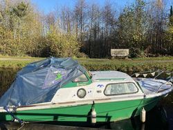 Mallard 18ft 6ins 2 berth GRP motor cruiser