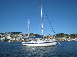 Hallberg Rassey 42E