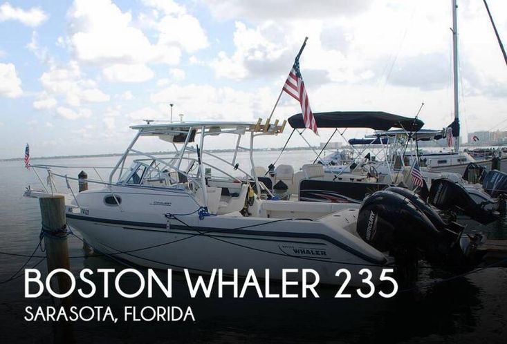 2000 Boston Whaler 235 conquest