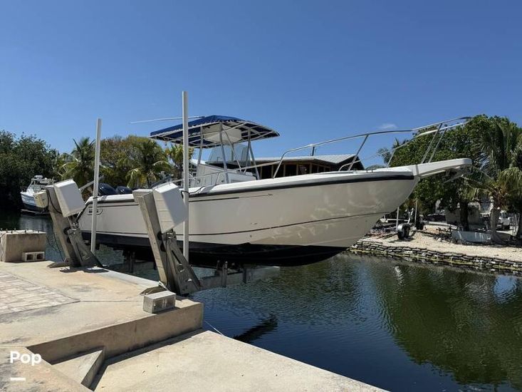 1998 Boston Whaler outrage 260