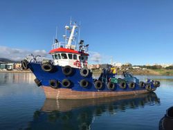 17m fishing boat converted to workboat