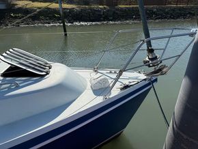 Hunter Pilot 27  - Bow