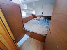 2022 Jeanneau Sun Odyssey 490
