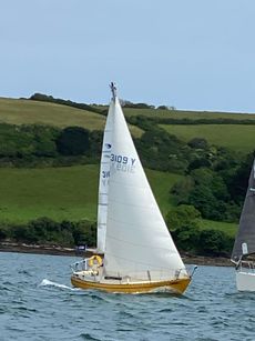 Sadler 25 Cruiser Racer deep fin keel