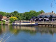 (HIGH SPEC) RECENTLY RENNOVATED 2010 WIDEBEAM Dutch barge+ MOORING 