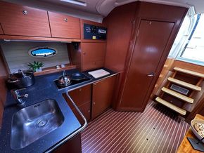 2009 Bavaria 37 Sport Highline 15