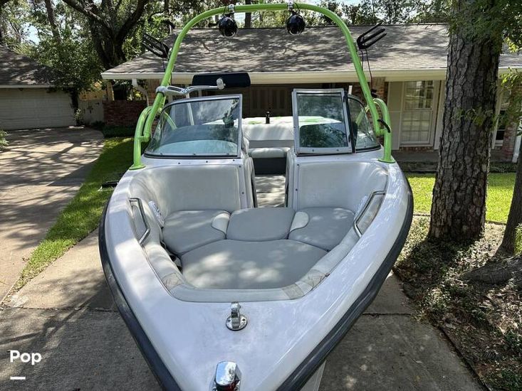 2004 Correct Craft super air nautique 210