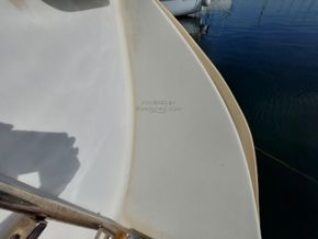 Beneteau Oceanis 473 Clipper  - Hull Close Up