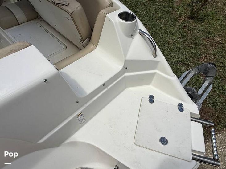 2016 NauticStar 223 DC Sport Deck