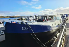 Wolstenholme cruising barge for sale with BJ Marine