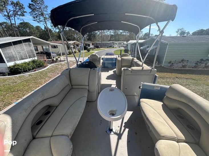 2018 Sylvan mirage 8522