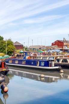Cosy Narrowboat Residential Mooring Gravesend - Reduced