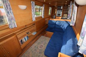 Saloon aft